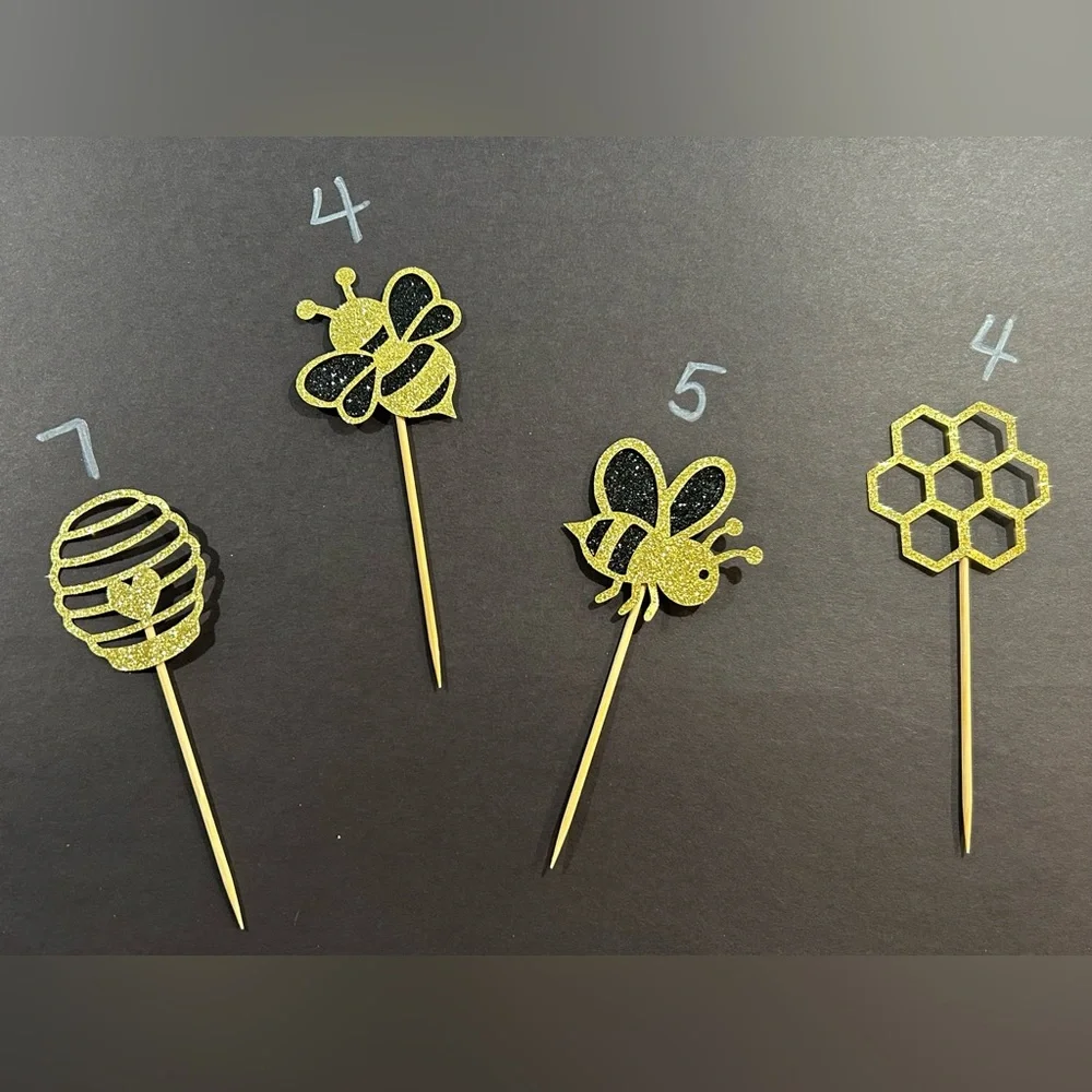 Bee-Themed Gender Reveal/Shower Decor - Picture 3 of 9